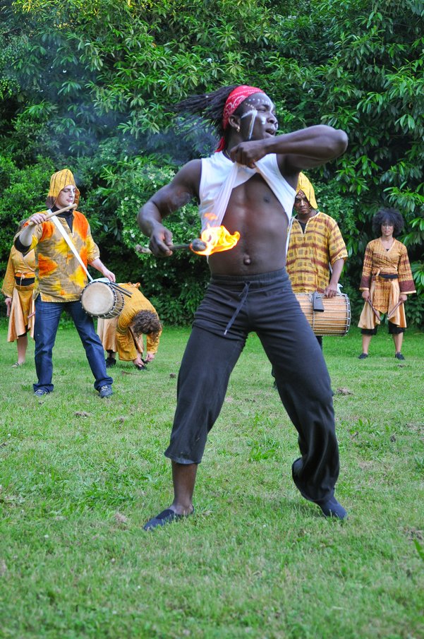 Evry Daily Photo - Cie Afrodite - Fete Mille et une Lumieres 042.jpg
